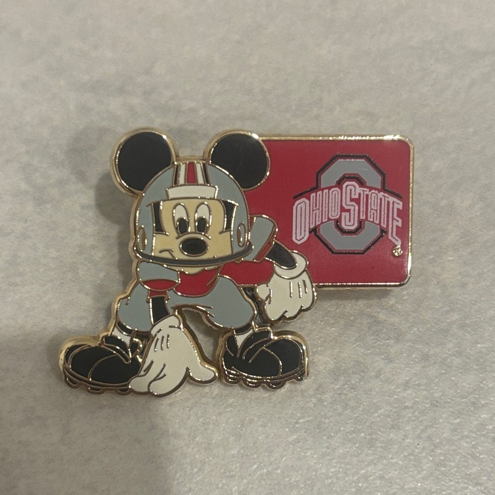 Vintage Disney Gold Mickey Mouse Pin